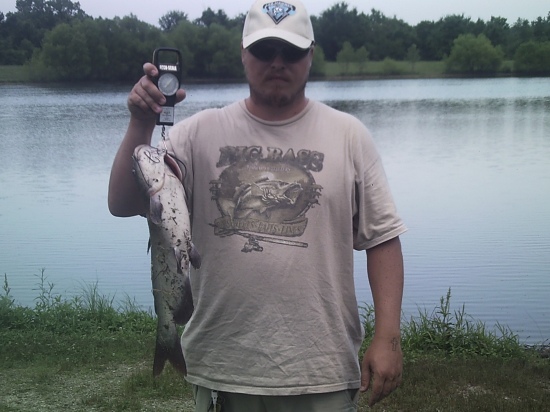 Caught this catfish at Clover Dell Lake in Sedalia Missouri on a minnow style, 1/4oz, 5 inch storm lure. It was exactly 5 pounds and 22 inches long.