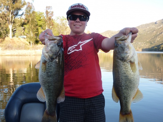 pulled up in a cove first cast 6 pounder alittle while in the day pulled up on a rocky bank first cast 6 pounder and i caught these using 6 pound test with d shot
