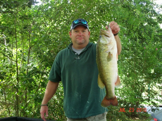 Caught this fish in St Francisville Louisiana using a fat free BD5sl crank bait 6 feet from the bank. Weighed 10/1