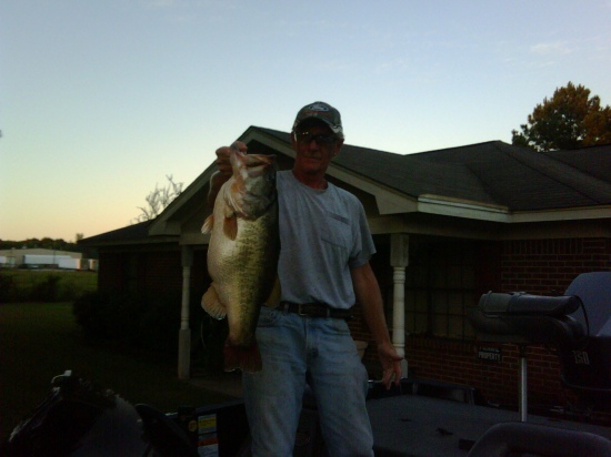 Caught Sept.18, 2010 in Mississippi. The fish weighed 10 lbs.